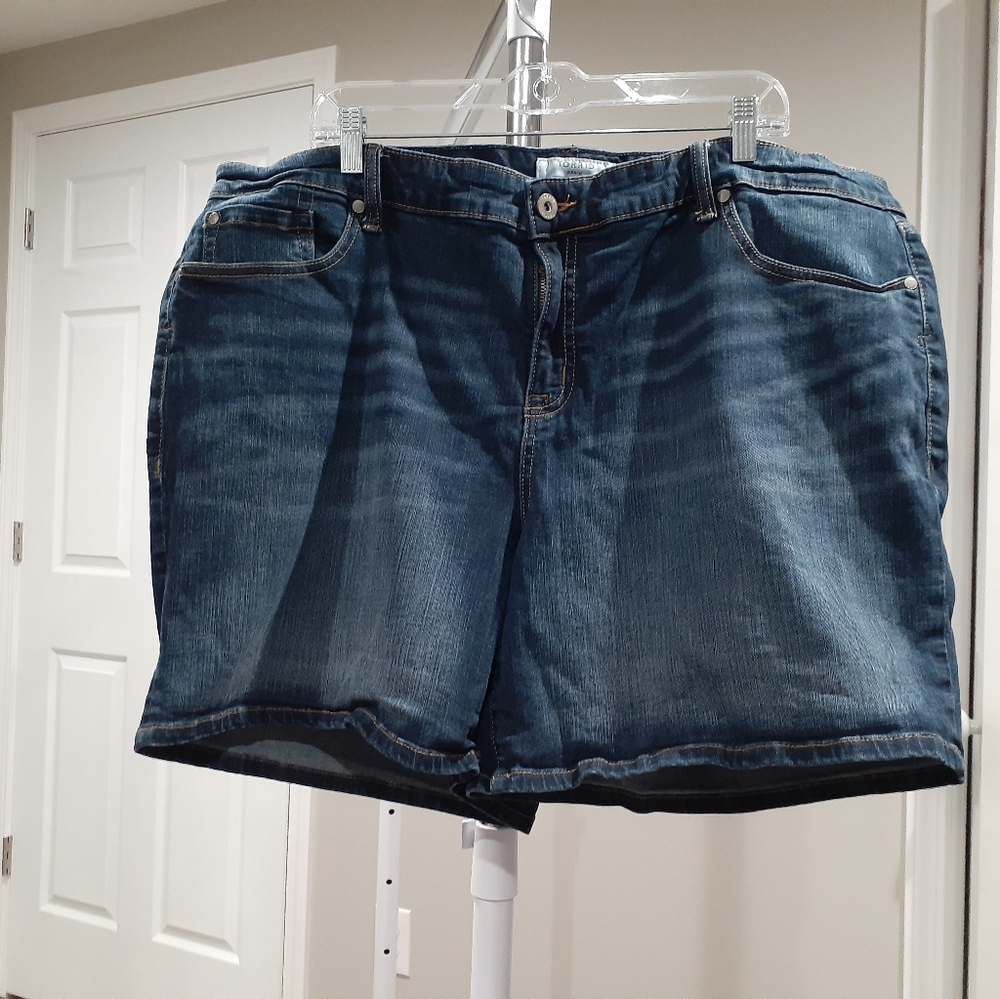 #200 Torrid Denim Shorts